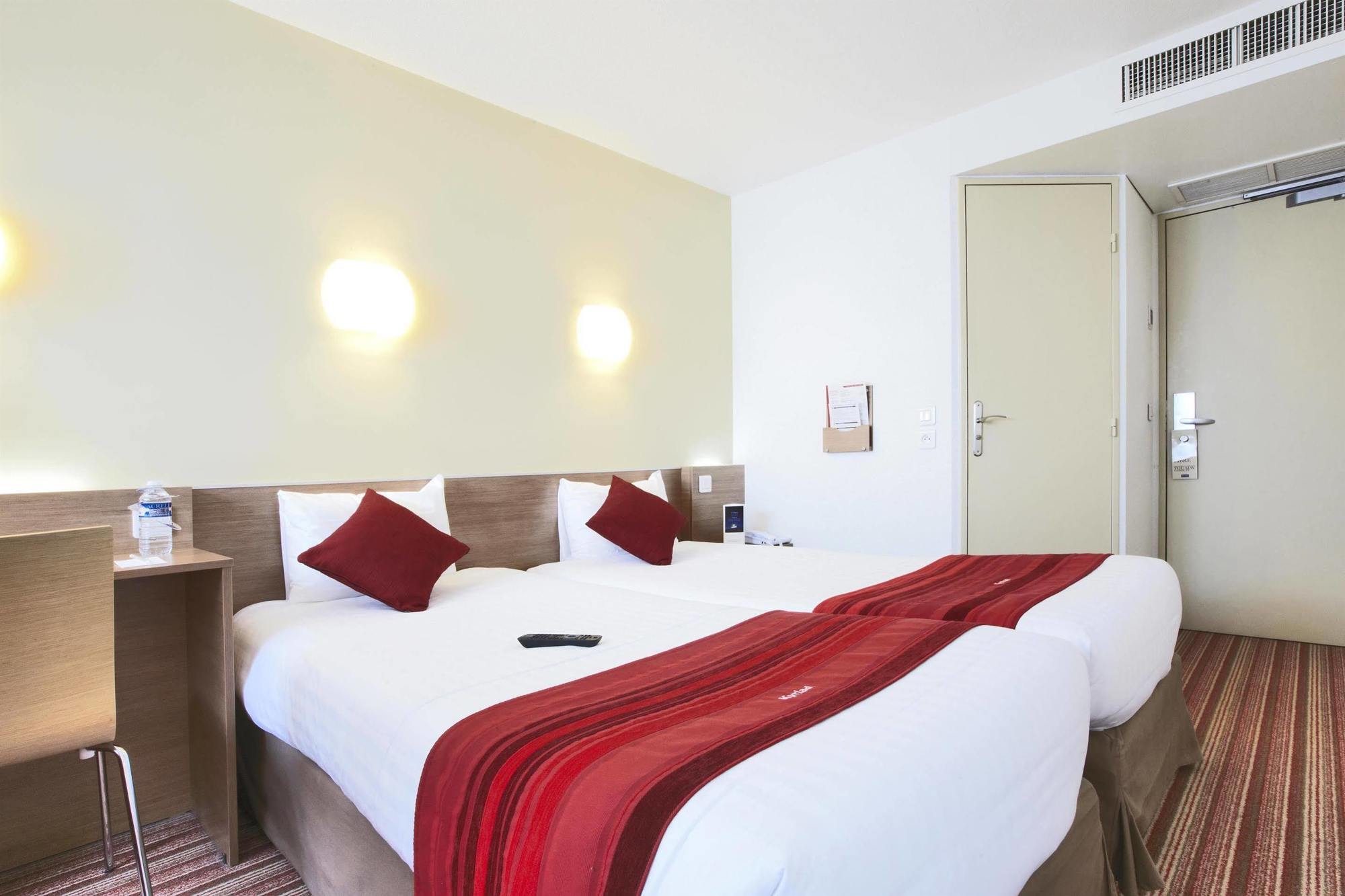 Campanile Paris 12 - Bercy Village Exterior photo